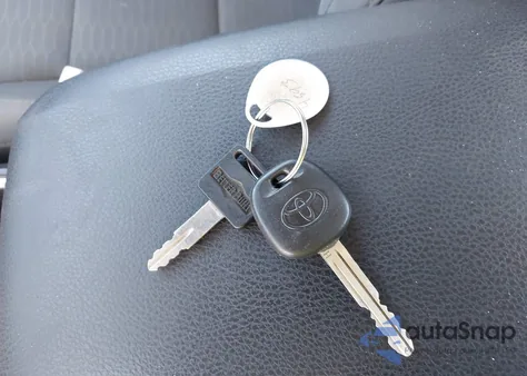 2017 Toyota Tacoma Sr из США, поврежденный, VIN 5TFRX5GN0HX100202